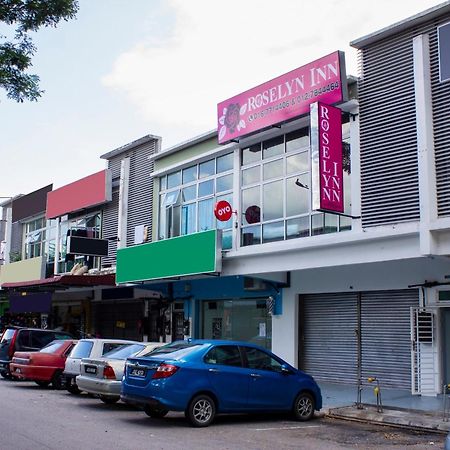 Oyo 90090 Roselyn Inn 2 Pasir Gudang Exterior photo
